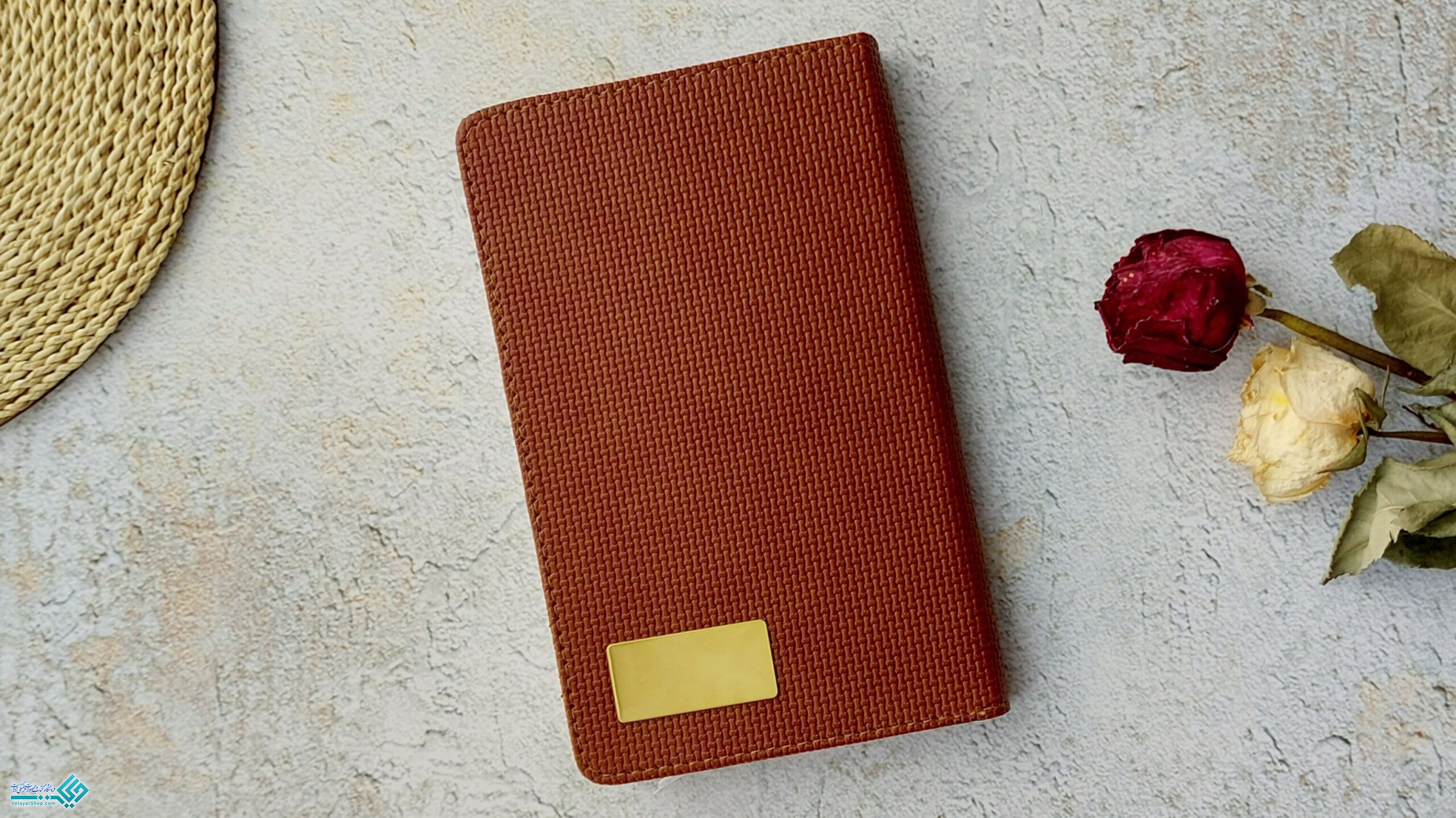 InShot_20230213_112005012 سررسید اروپایی پالتویی