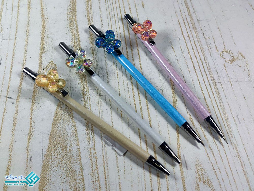 اتود1 اتود طرح پروانه شیشه ای